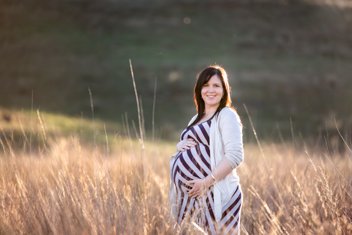 Maternity Session Tamworth NSW - long grass sunset backlight