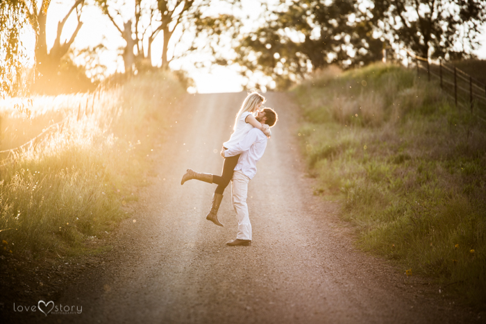 17 Tamworth Engagement and Wedding Photography (18)