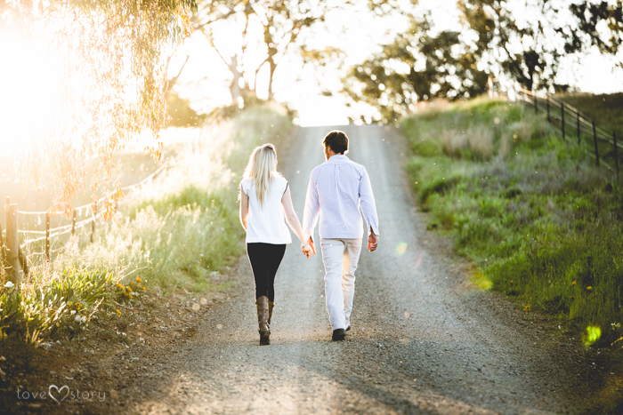 Couple, Engagement, Wedding Portrait Photographer Tamworth NSW