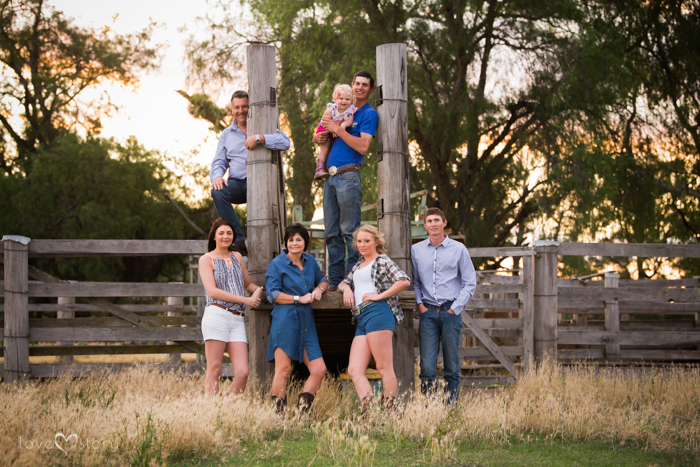 Tamworth Family Portrait Photography (16)